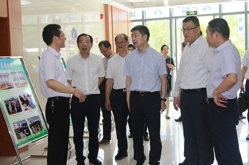 副市长陈正春调研武进老龄工作