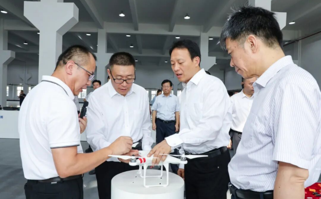 全区项目“双进”行动前黄镇、礼嘉镇专场推进会暨区委党校（行政学校）2025年秋季学期开学典礼举行