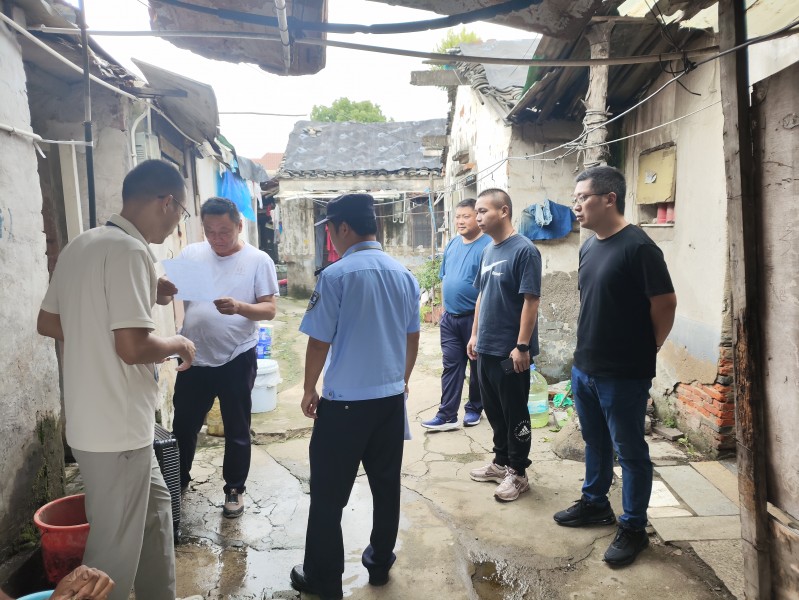 西湖街道开展节前安全检查