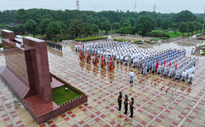 2025年武进区向革命烈士敬献花篮活动举行