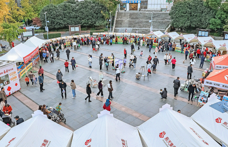湖塘镇：25场集市织就“文明链” “三位一体”激活基层治理新活力