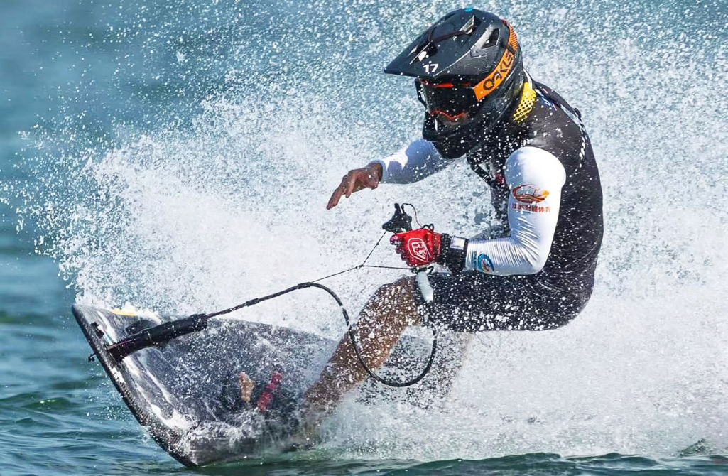 武进选手靳舒林世锦赛夺冠 中国动力冲浪板实现金牌“零的突破”