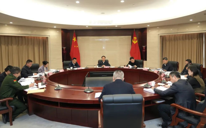 区政府第48次常务会议召开