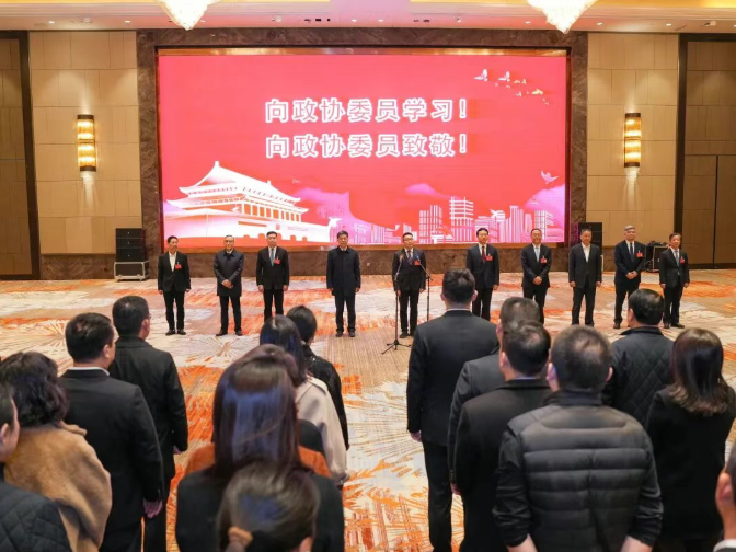 区领导看望人大代表、政协委员