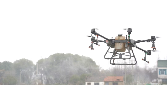 就在洛阳， 无人机下地！