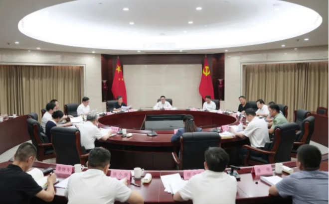 区委常委会召开会议