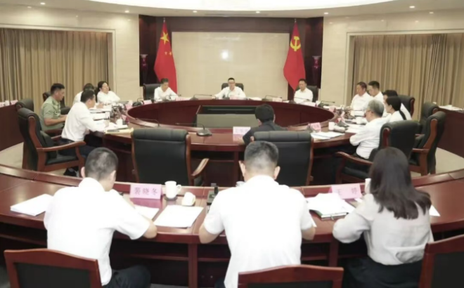 区委常委会召开会议
