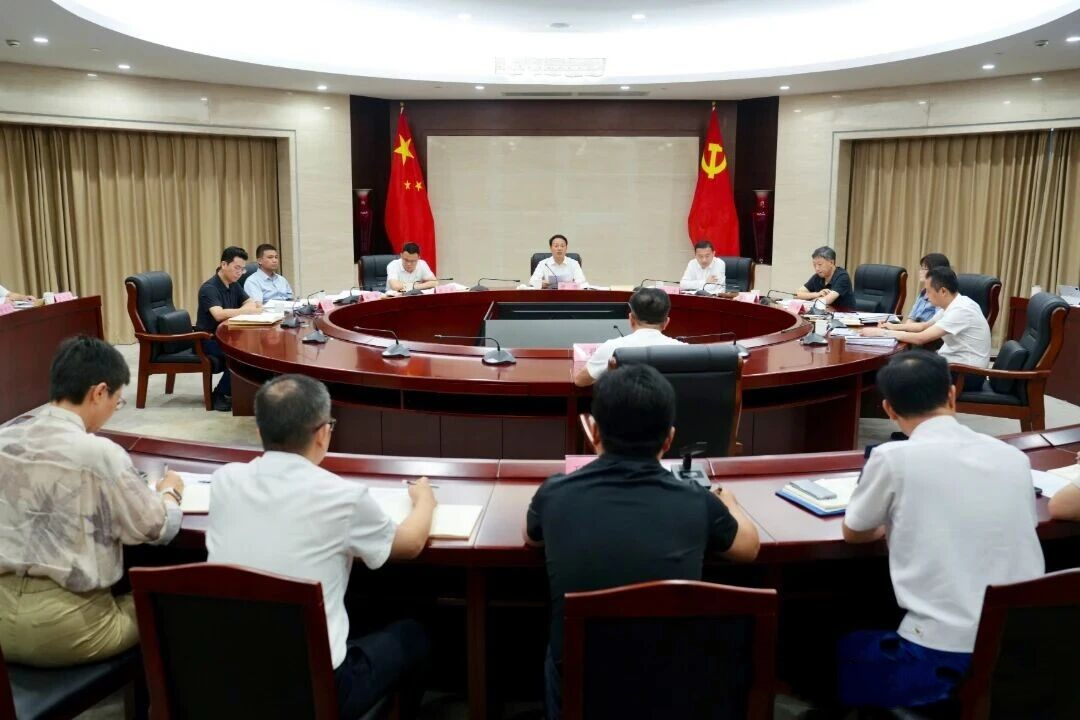 区政府第60次常务会议召开