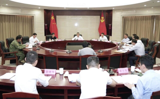区委常委会召开会议