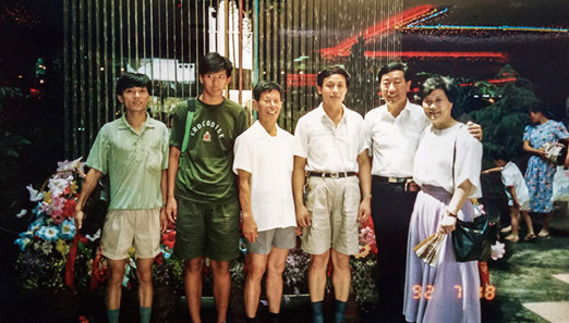 1992年7月，武进市台办接待台湾财经专家陈听安夫妇回家探亲.jpg