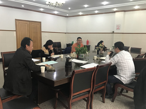 前黄镇召开两违管理研讨会1.21_副本.jpg
