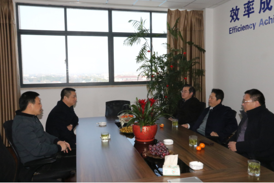 洛阳镇党政领导节后走访重点企业16.png