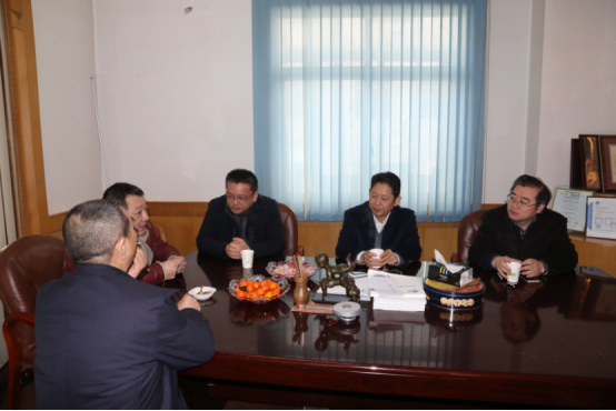 洛阳镇党政领导节后走访重点企业355.png