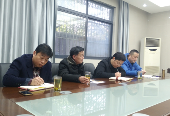 洛阳镇召开2018年农水条线座谈会312.png