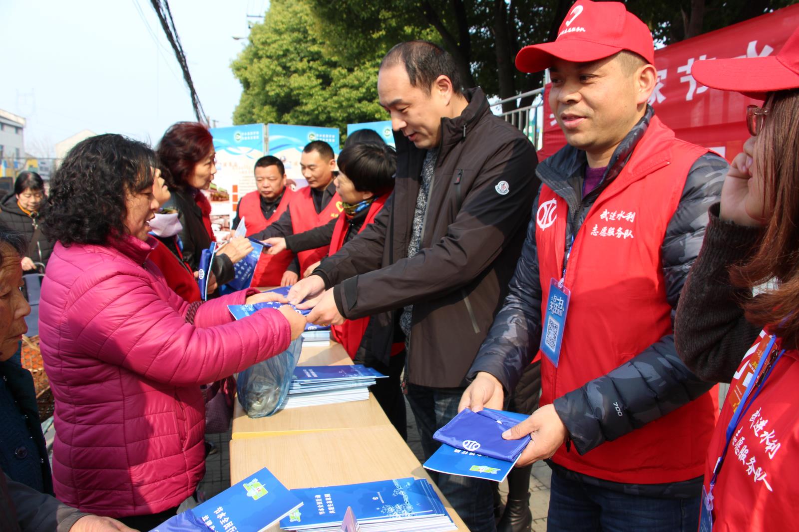 节水办进社区1.JPG