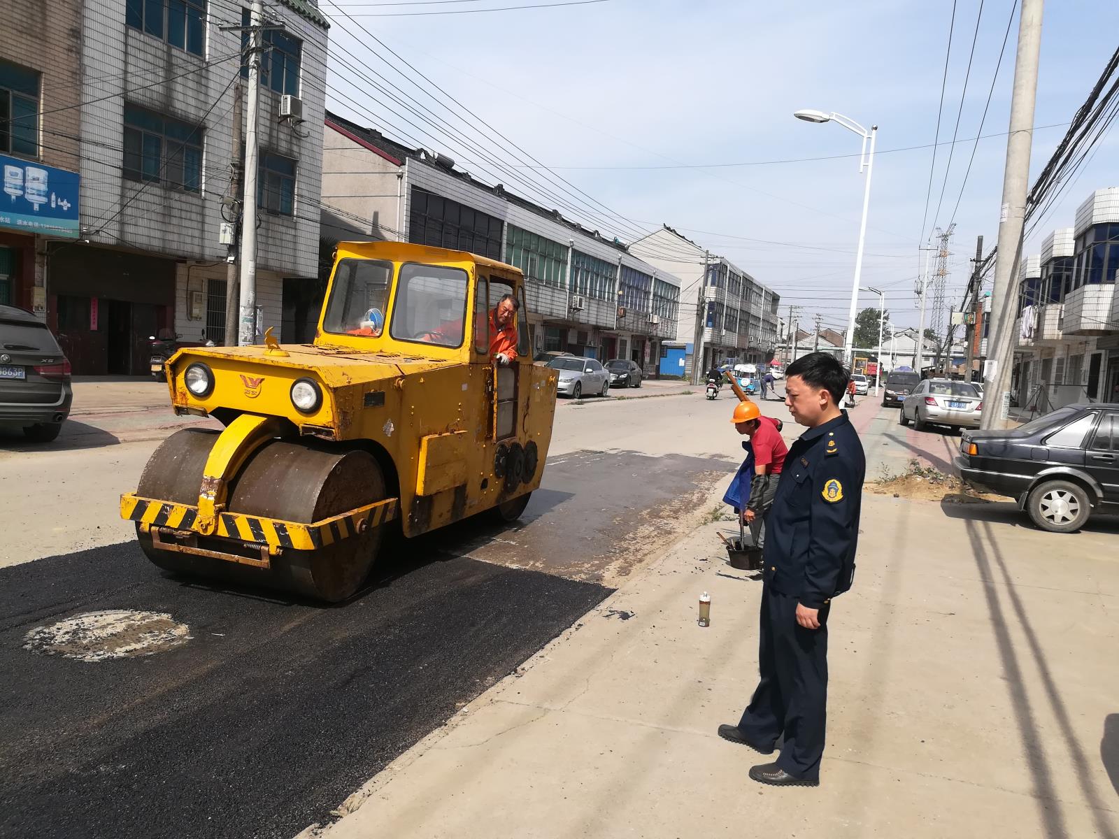 南夏墅启动第一批辖区道路全面维修工作.jpg