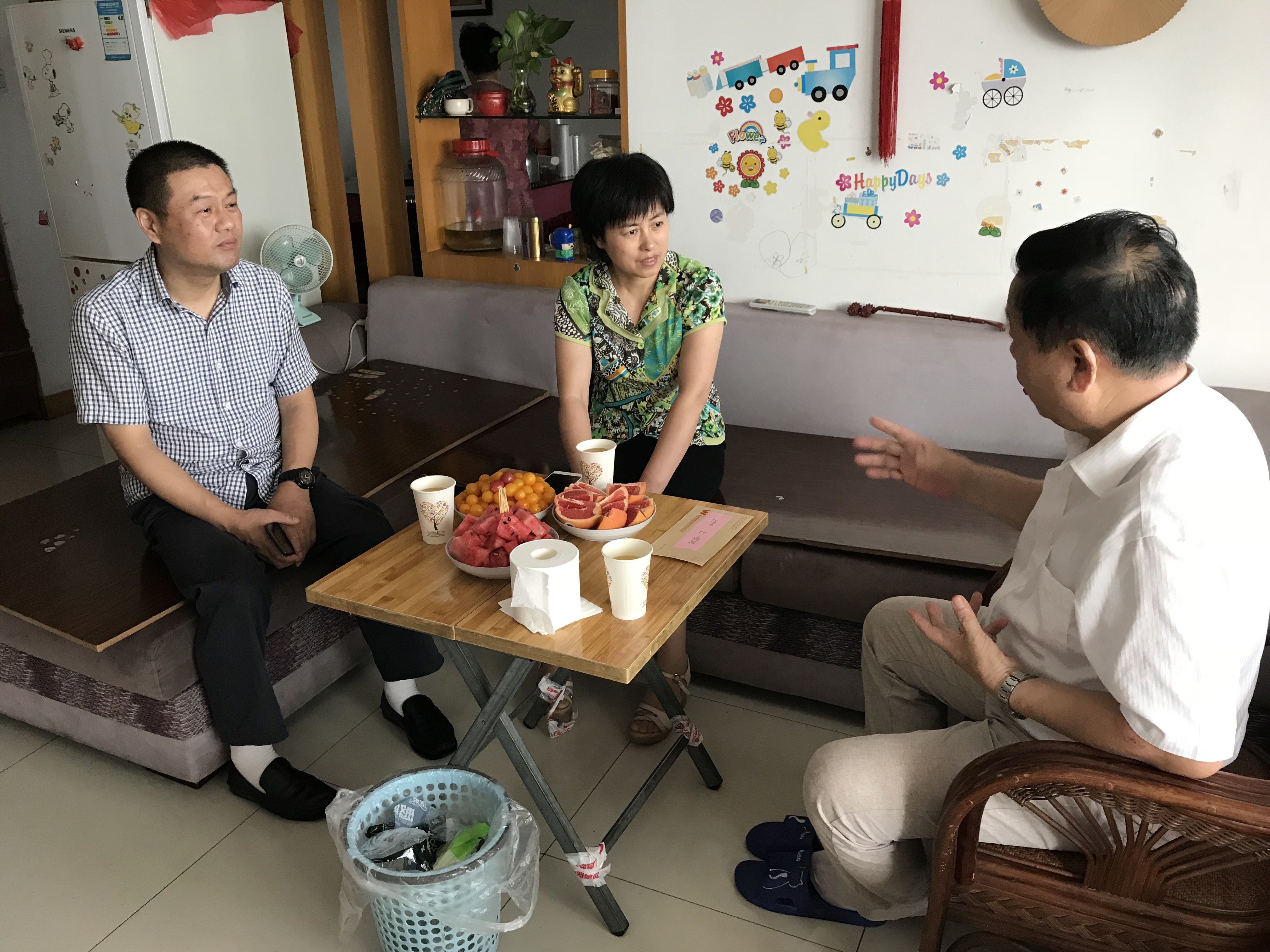 北区杨书记、张委员慰问困难党员潘进方.JPG