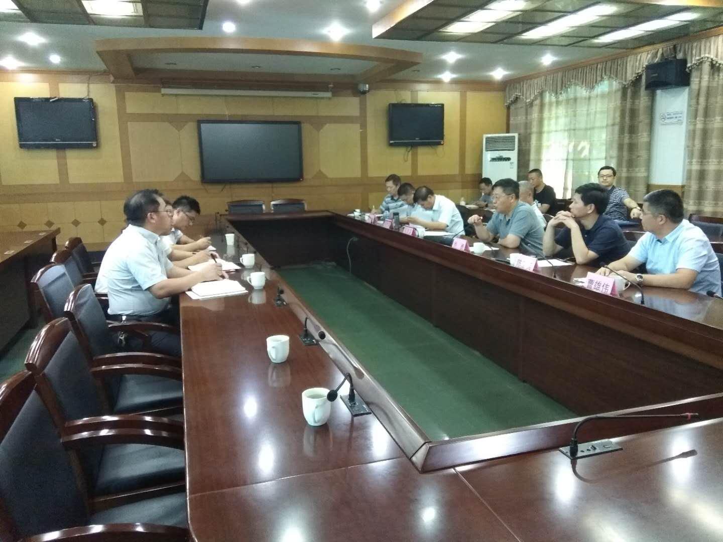 省安监局督查洛阳镇工贸企业安全监管工作.jpg