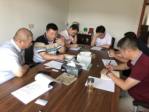 征地中心赴太湖湾管委会就土地信访问题进行现场调研协调工作9.5-副本.jpg