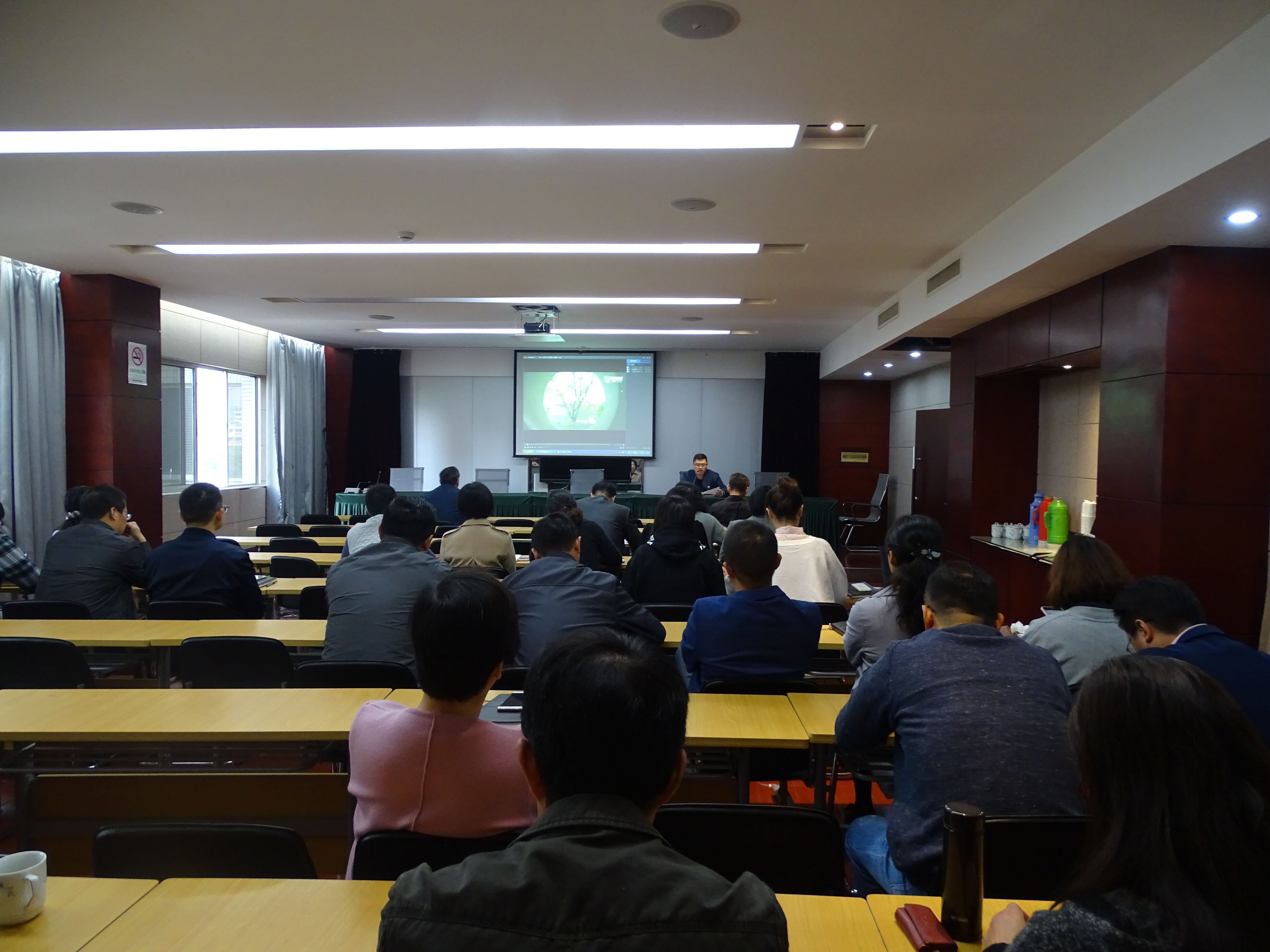 QQ图片20181101100414《中国一分钟江苏篇）.jpg